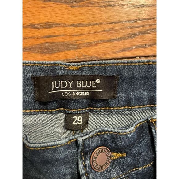Judy Blue Jeans - Picture 2 of 4